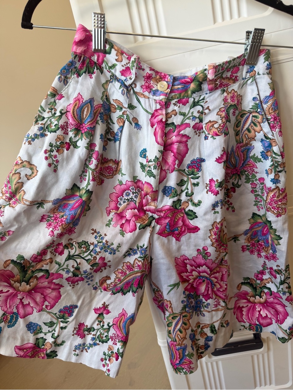 Floral vintage bushwhacker USA shorts